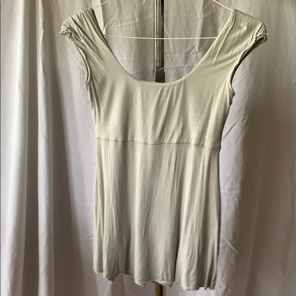 Top - Picture 2 of 3